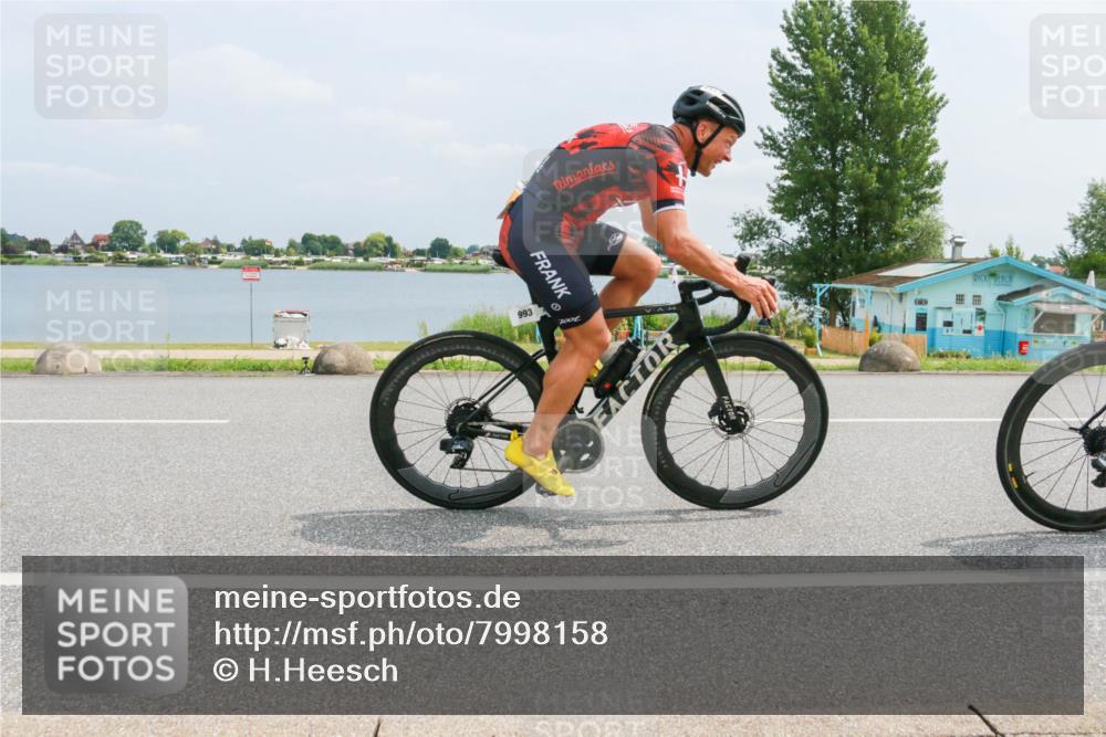 21.06.2025 - 27. Vierlanden-Triathlon H.Heesch http://msf.ph/oto/7998158 15.06.2025 12:29:45 Radfahren 937, 951, 989, 990, 991, 992, 993 meine-sportfotos.de