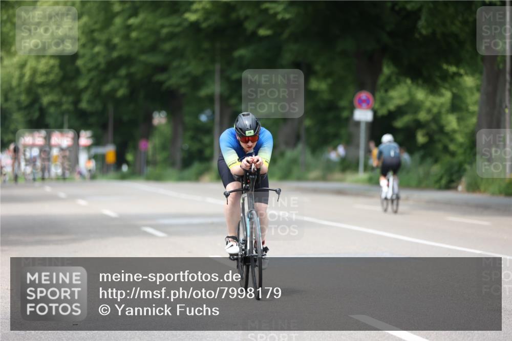 15.06.2025 - 7 Türme Triathlon Yannick Fuchs http://msf.ph/oto/7998179 15.06.2025 13:13:05 Radfahren 214, 233, 243, 370, 414, 812 meine-sportfotos.de