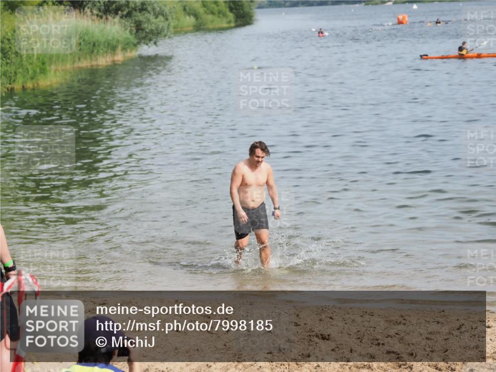 21.06.2025 - 27. Vierlanden-Triathlon MichiJ http://msf.ph/oto/7998185 15.06.2026 10:00:06 Schwimmen  meine-sportfotos.de