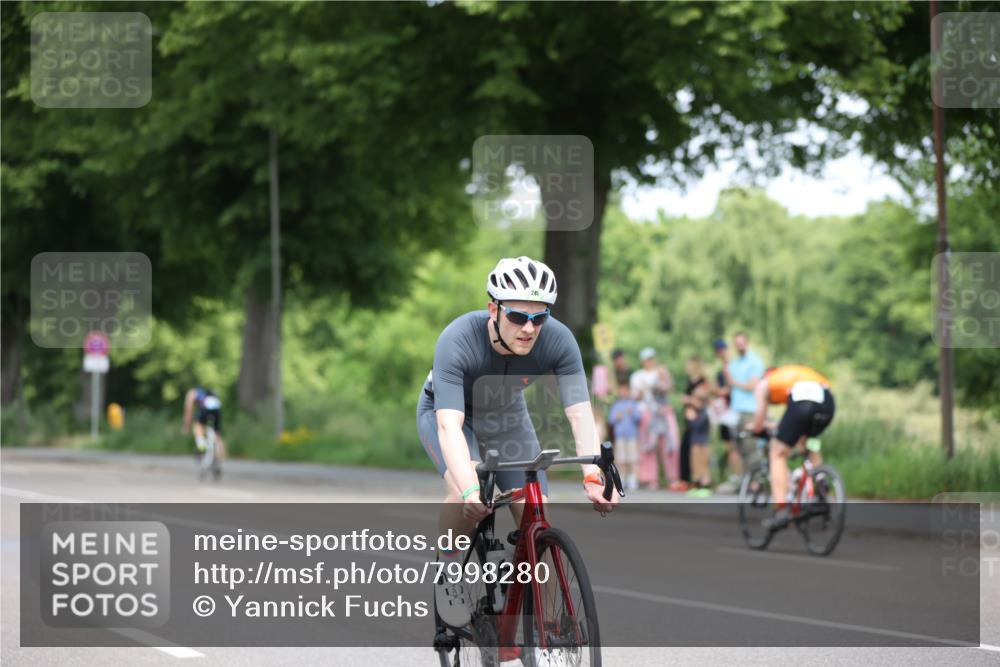 15.06.2025 - 7 Türme Triathlon Yannick Fuchs http://msf.ph/oto/7998280 15.06.2025 12:19:16 Radfahren 241, 325 meine-sportfotos.de