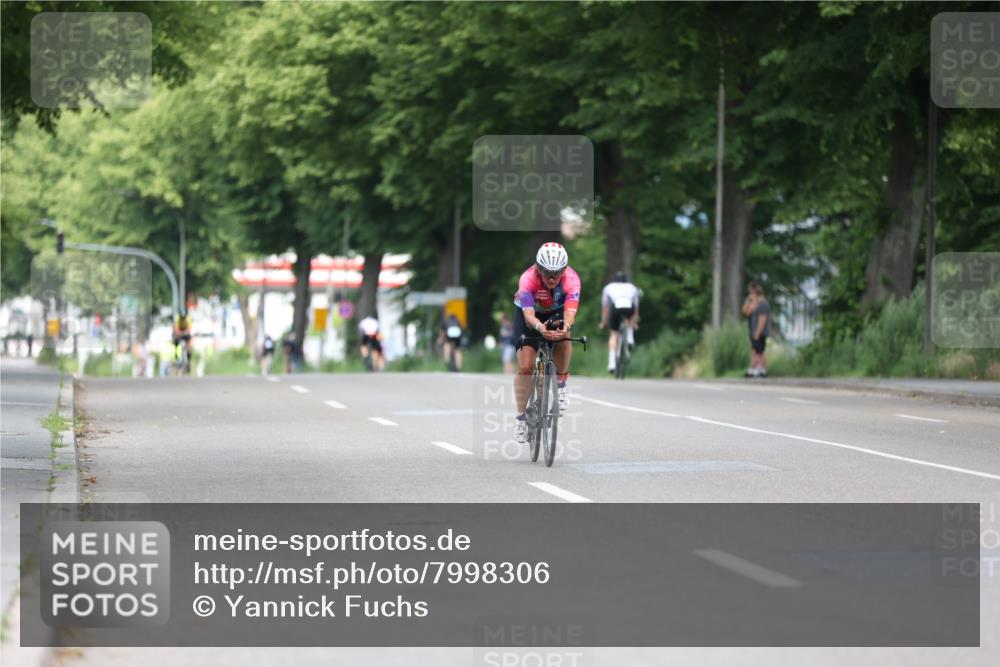 15.06.2025 - 7 Türme Triathlon Yannick Fuchs http://msf.ph/oto/7998306 15.06.2025 12:19:32 Radfahren 446, 490, 651 meine-sportfotos.de