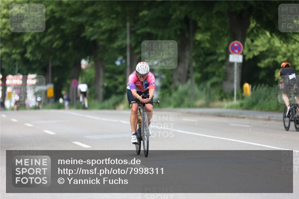 15.06.2025 - 7 Türme Triathlon Yannick Fuchs http://msf.ph/oto/7998311 15.06.2025 12:19:33 Radfahren 446 meine-sportfotos.de