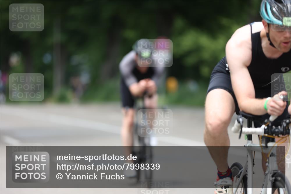 15.06.2025 - 7 Türme Triathlon Yannick Fuchs http://msf.ph/oto/7998339 15.06.2025 13:13:11 Radfahren 233, 243, 276, 370, 414, 496, 517, 711, 812, 1041 meine-sportfotos.de