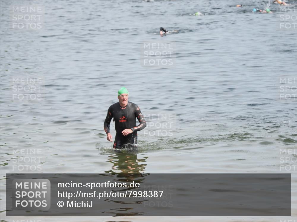 21.06.2025 - 27. Vierlanden-Triathlon MichiJ http://msf.ph/oto/7998387 15.06.2026 10:02:31 Schwimmen  meine-sportfotos.de