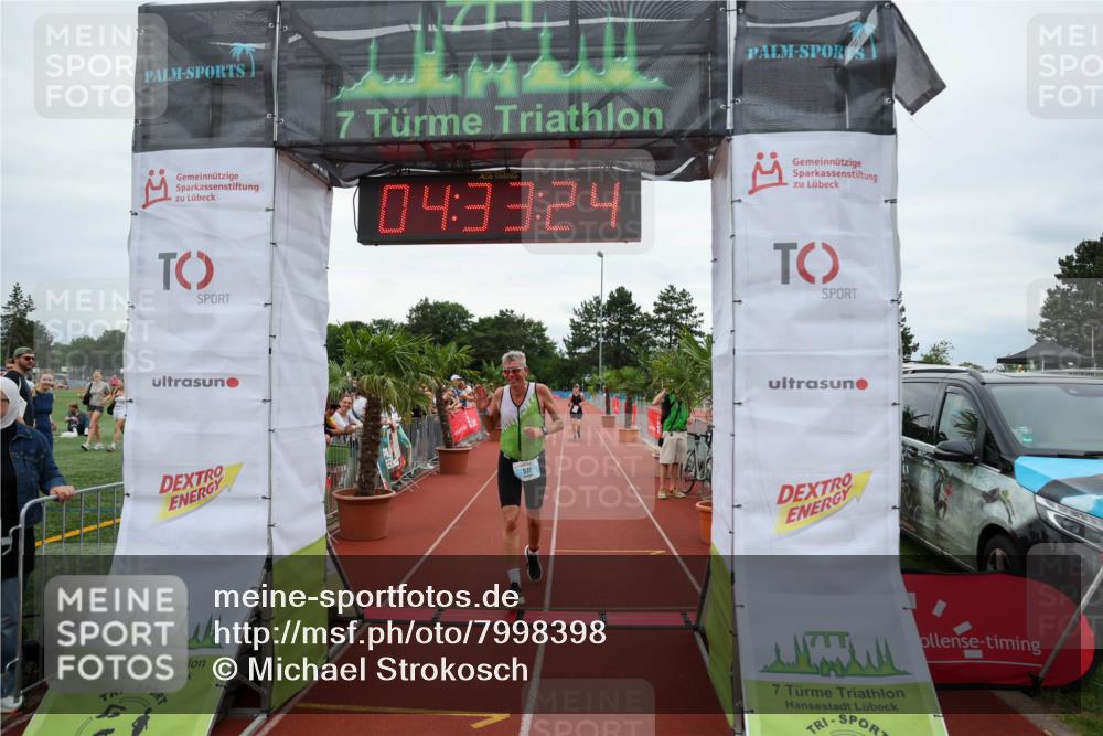 15.06.2025 - 7 Türme Triathlon Michael Strokosch http://msf.ph/oto/7998398 15.06.2025 14:33:24 Ziel 577 meine-sportfotos.de