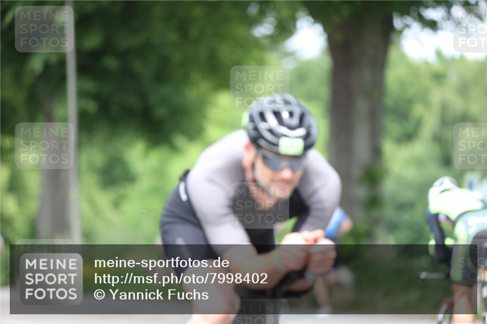 15.06.2025 - 7 Türme Triathlon Yannick Fuchs http://msf.ph/oto/7998402 15.06.2025 13:13:12 Radfahren 233, 243, 276, 370, 414, 496, 517, 711, 1041 meine-sportfotos.de