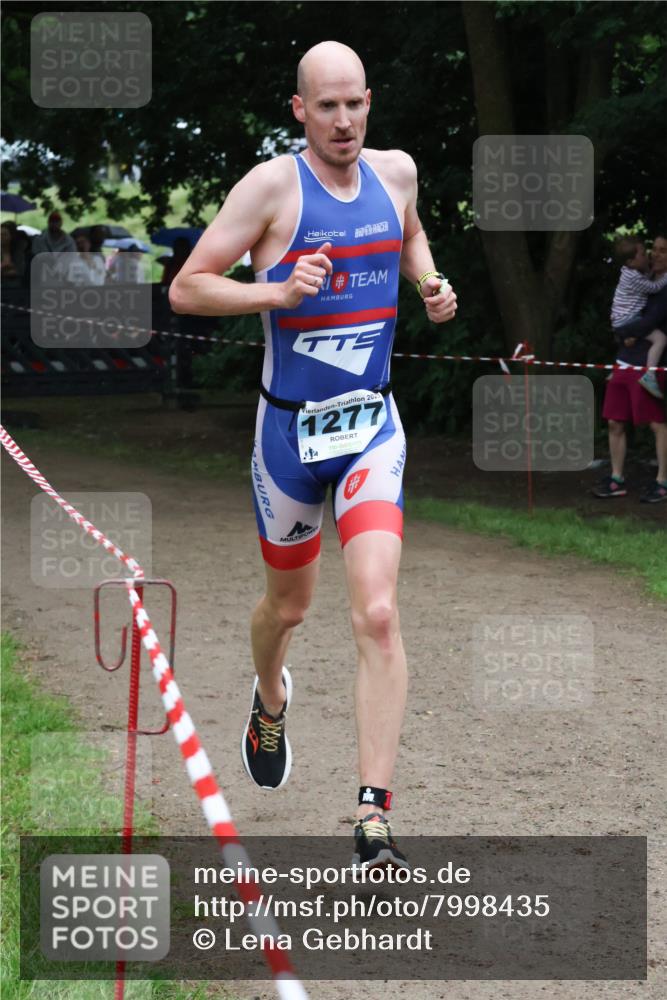 21.06.2025 - 27. Vierlanden-Triathlon Lena Gebhardt http://msf.ph/oto/7998435 15.06.2025 13:56:38 Laufen 2025, 1277 meine-sportfotos.de