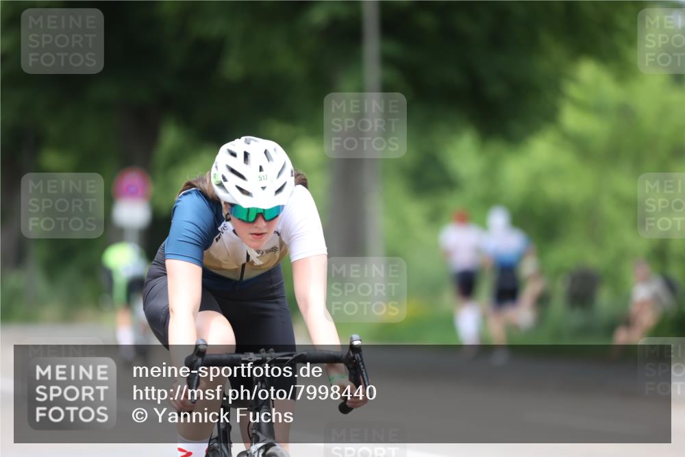 15.06.2025 - 7 Türme Triathlon Yannick Fuchs http://msf.ph/oto/7998440 15.06.2025 13:13:14 Radfahren 233, 243, 276, 304, 370, 381, 496, 517, 547, 711, 1041 meine-sportfotos.de