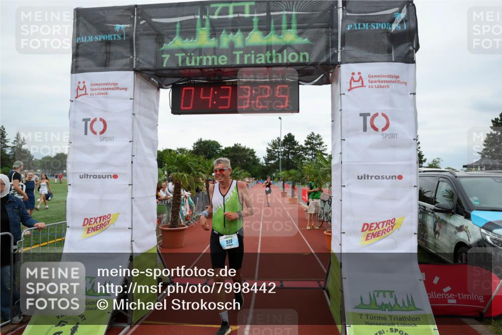 15.06.2025 - 7 Türme Triathlon Michael Strokosch http://msf.ph/oto/7998442 15.06.2025 14:33:25 Ziel 577 meine-sportfotos.de