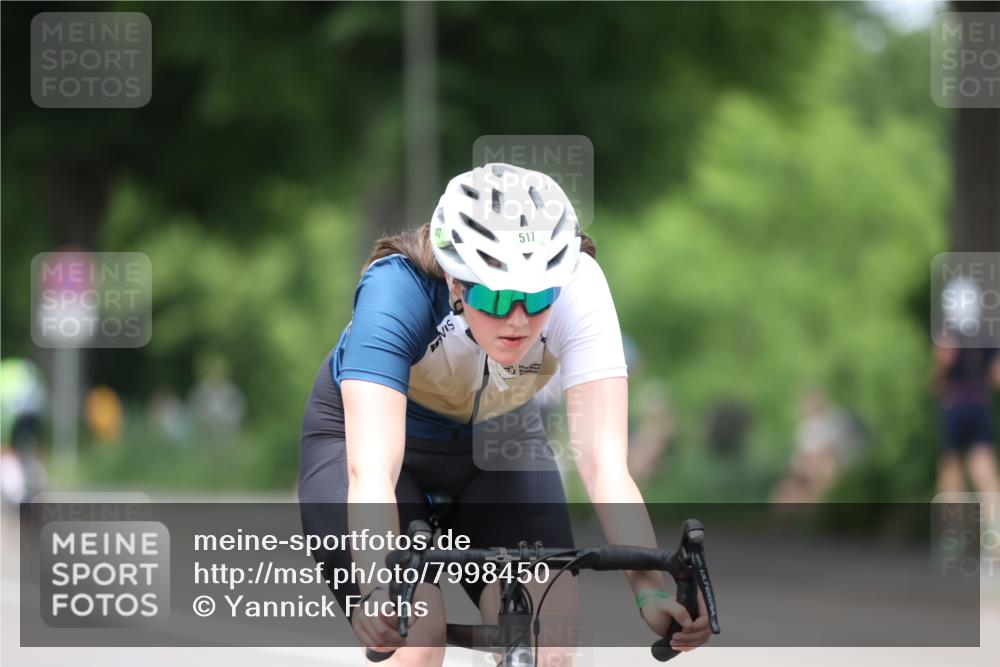 15.06.2025 - 7 Türme Triathlon Yannick Fuchs http://msf.ph/oto/7998450 15.06.2025 13:13:15 Radfahren 276, 304, 370, 381, 496, 517, 547, 711, 841, 1041 meine-sportfotos.de