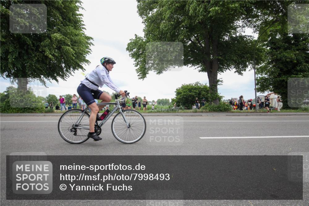 15.06.2025 - 7 Türme Triathlon Yannick Fuchs http://msf.ph/oto/7998493 15.06.2025 13:56:40 Radfahren 197, 429, 844, 1086 meine-sportfotos.de