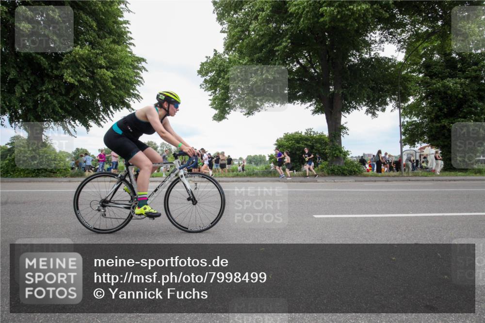 15.06.2025 - 7 Türme Triathlon Yannick Fuchs http://msf.ph/oto/7998499 15.06.2025 13:56:46 Radfahren  meine-sportfotos.de