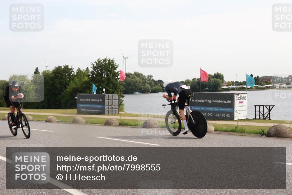 15.06.2025 - 27. Vierlanden-Triathlon H.Heesch http://msf.ph/oto/7998555 15.06.2025 09:51:51 Radfahren 120, 176 meine-sportfotos.de