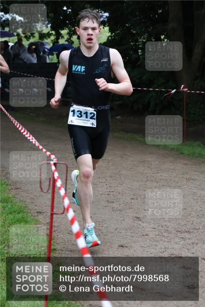 21.06.2025 - 27. Vierlanden-Triathlon Lena Gebhardt http://msf.ph/oto/7998568 15.06.2025 13:57:02 Laufen 202, 1312, 4 meine-sportfotos.de