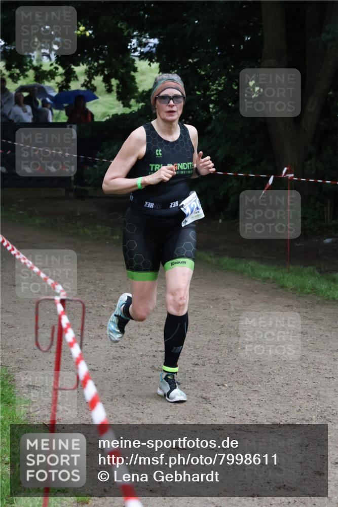 21.06.2025 - 27. Vierlanden-Triathlon Lena Gebhardt http://msf.ph/oto/7998611 15.06.2025 13:57:04 Laufen 3, 3, 7 meine-sportfotos.de