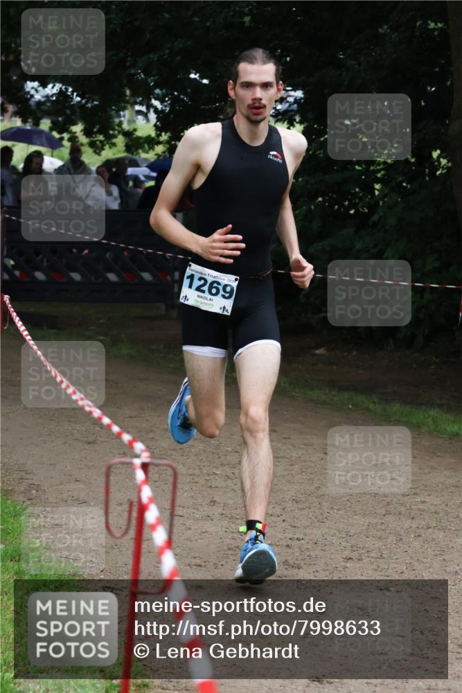 21.06.2025 - 27. Vierlanden-Triathlon Lena Gebhardt http://msf.ph/oto/7998633 15.06.2025 13:57:11 Laufen 2025, 1269 meine-sportfotos.de