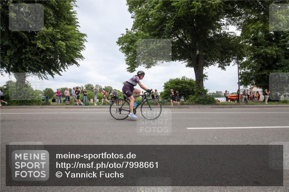 15.06.2025 - 7 Türme Triathlon Yannick Fuchs http://msf.ph/oto/7998661 15.06.2025 14:00:13 Radfahren 1170 meine-sportfotos.de