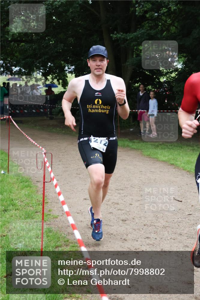 21.06.2025 - 27. Vierlanden-Triathlon Lena Gebhardt http://msf.ph/oto/7998802 15.06.2025 13:57:50 Laufen 212 meine-sportfotos.de