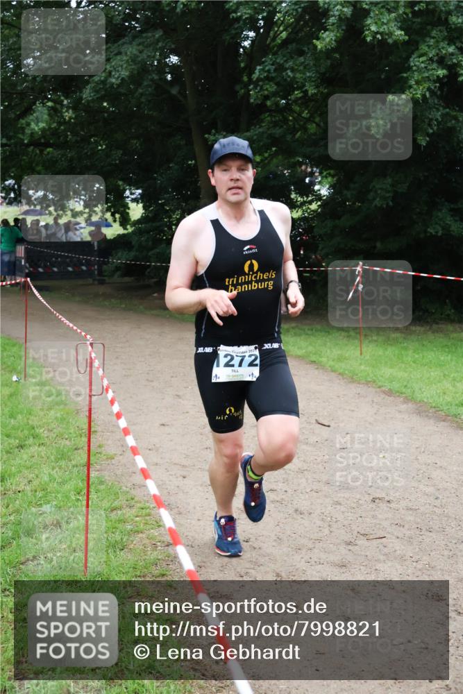 21.06.2025 - 27. Vierlanden-Triathlon Lena Gebhardt http://msf.ph/oto/7998821 15.06.2025 13:57:50 Laufen 202, 1272 meine-sportfotos.de