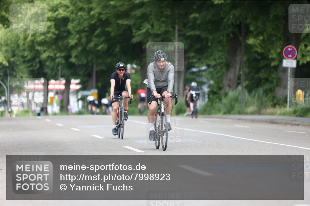 15.06.2025 - 7 Türme Triathlon Yannick Fuchs http://msf.ph/oto/7998923 15.06.2025 12:20:36 Radfahren 511, 537, 567 meine-sportfotos.de