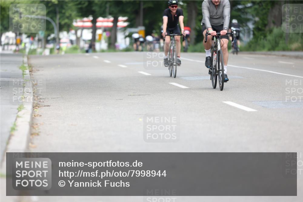 15.06.2025 - 7 Türme Triathlon Yannick Fuchs http://msf.ph/oto/7998944 15.06.2025 12:20:36 Radfahren 511, 537, 567 meine-sportfotos.de
