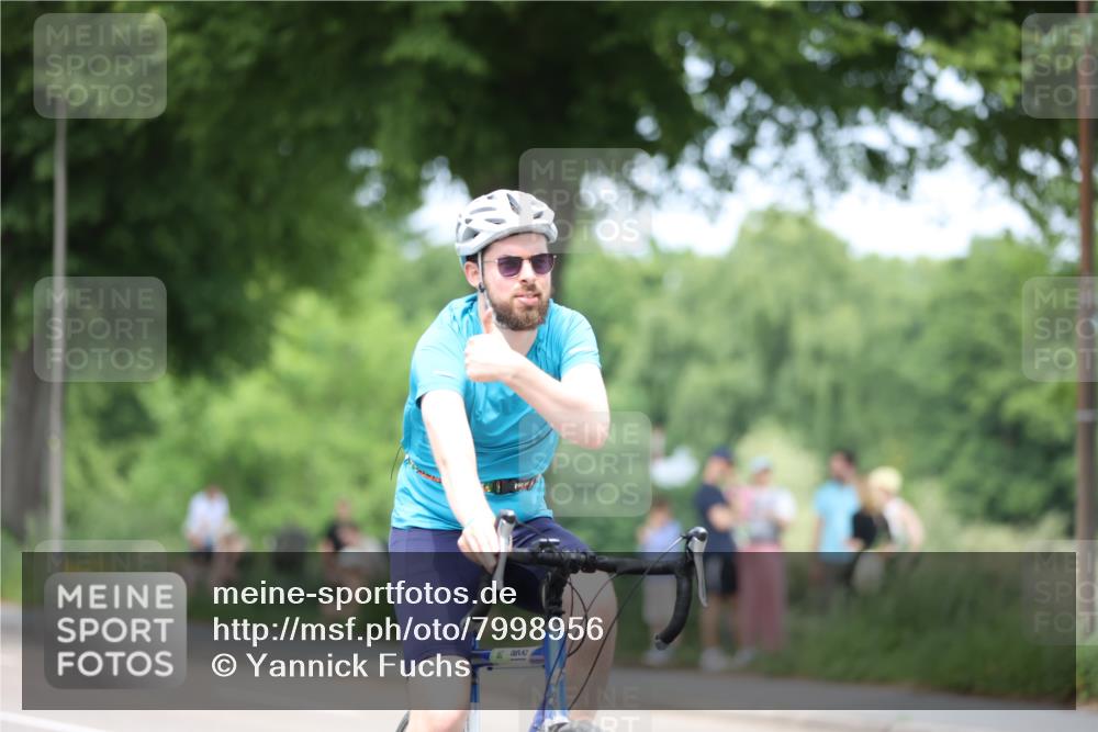 15.06.2025 - 7 Türme Triathlon Yannick Fuchs http://msf.ph/oto/7998956 15.06.2025 13:13:50 Radfahren 195, 216, 563, 787, 1135 meine-sportfotos.de