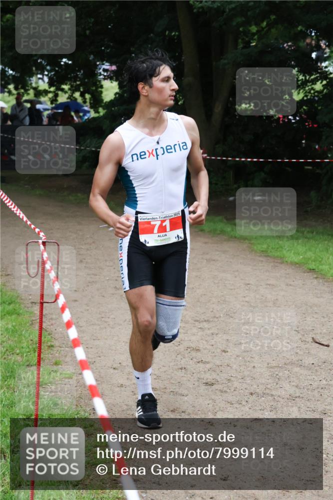 21.06.2025 - 27. Vierlanden-Triathlon Lena Gebhardt http://msf.ph/oto/7999114 15.06.2025 13:59:32 Laufen 2025, 71 meine-sportfotos.de