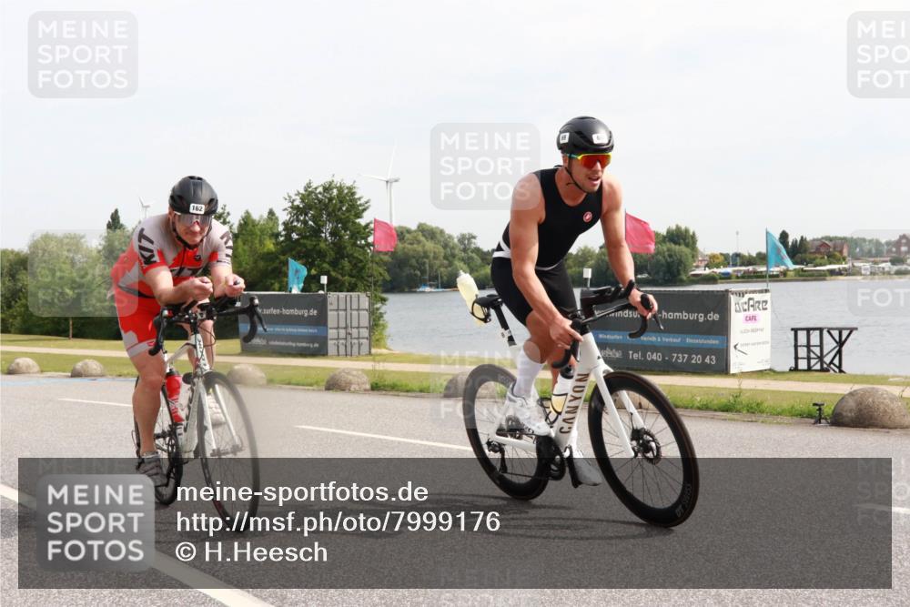 15.06.2025 - 27. Vierlanden-Triathlon H.Heesch http://msf.ph/oto/7999176 15.06.2025 10:20:04 Radfahren 20, 69, 85, 162 meine-sportfotos.de