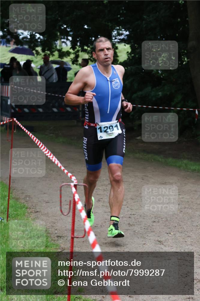 21.06.2025 - 27. Vierlanden-Triathlon Lena Gebhardt http://msf.ph/oto/7999287 15.06.2025 14:00:26 Laufen 202, 1291 meine-sportfotos.de