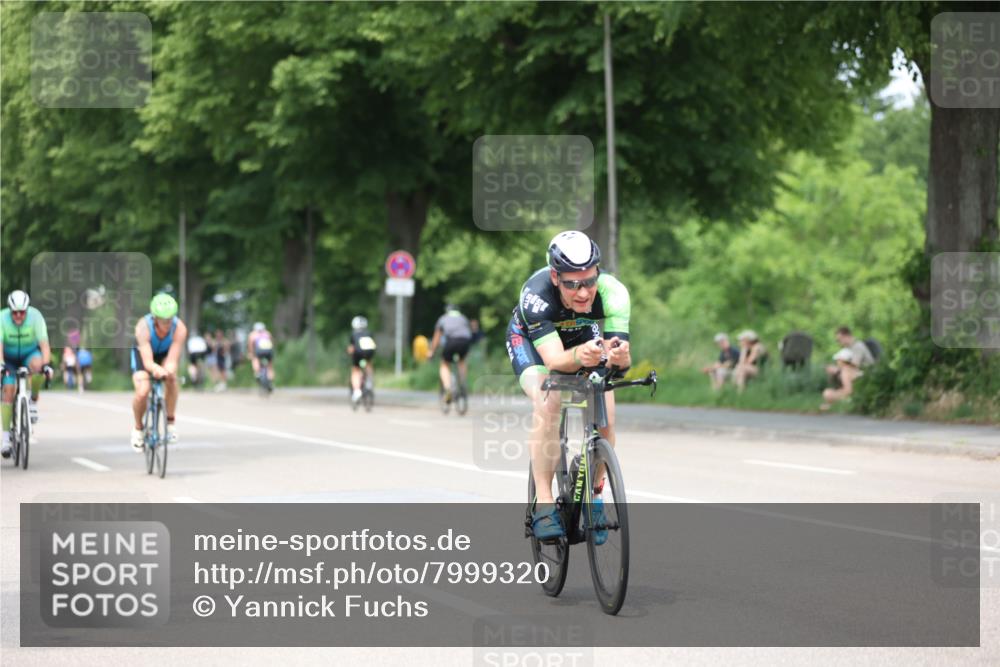 15.06.2025 - 7 Türme Triathlon Yannick Fuchs http://msf.ph/oto/7999320 15.06.2025 13:14:08 Radfahren 213, 258, 263, 418, 439, 459, 501, 722, 761, 809, 1026 meine-sportfotos.de
