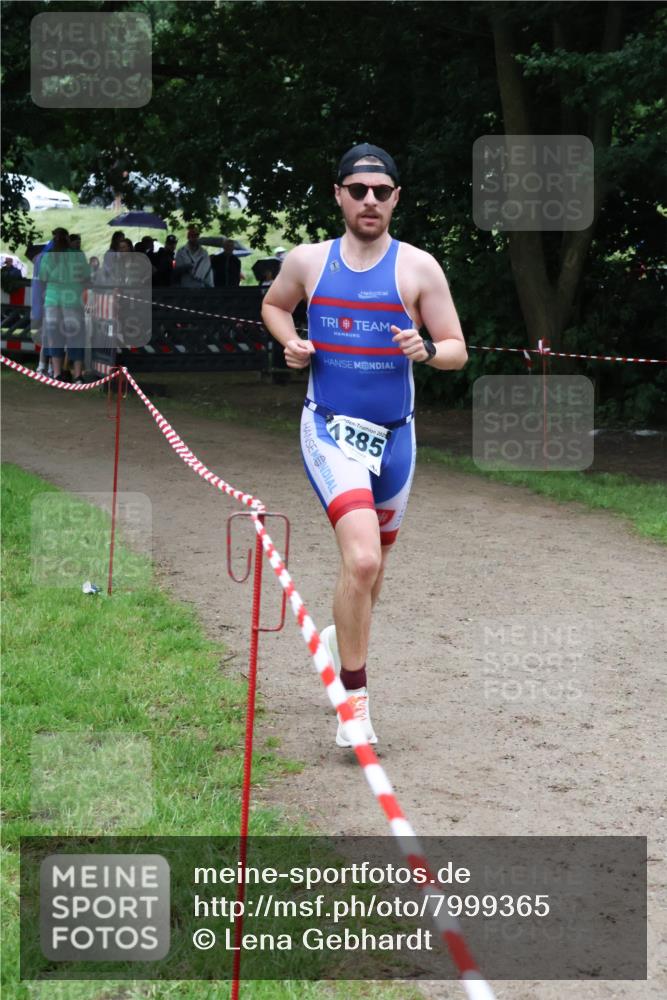 21.06.2025 - 27. Vierlanden-Triathlon Lena Gebhardt http://msf.ph/oto/7999365 15.06.2025 14:00:35 Laufen 2, 202, 1285 meine-sportfotos.de