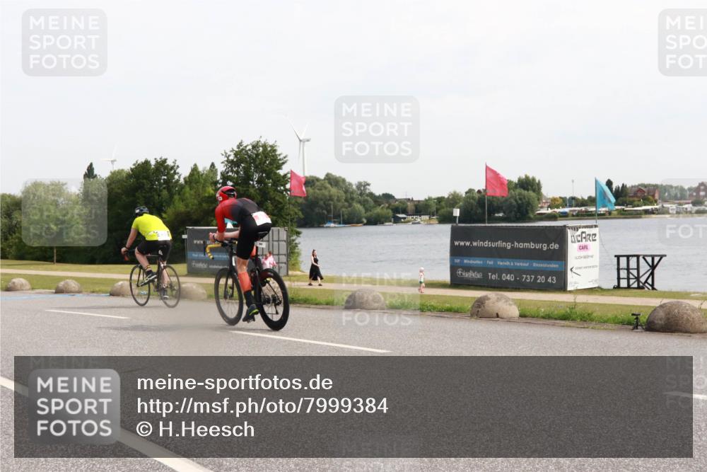 15.06.2025 - 27. Vierlanden-Triathlon H.Heesch http://msf.ph/oto/7999384 15.06.2025 10:23:12 Radfahren 80, 570, 620 meine-sportfotos.de
