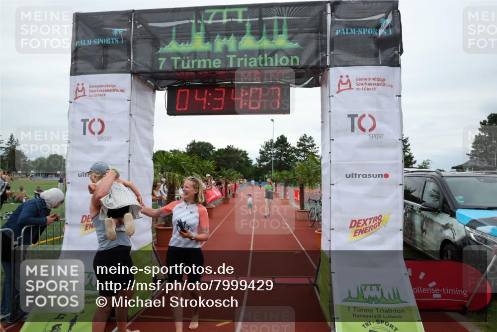 15.06.2025 - 7 Türme Triathlon Michael Strokosch http://msf.ph/oto/7999429 15.06.2025 14:34:07 Ziel 668 meine-sportfotos.de