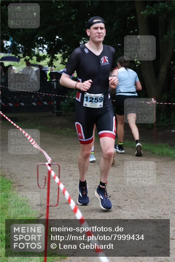 21.06.2025 - 27. Vierlanden-Triathlon Lena Gebhardt http://msf.ph/oto/7999434 15.06.2025 14:00:43 Laufen 2025, 1259 meine-sportfotos.de