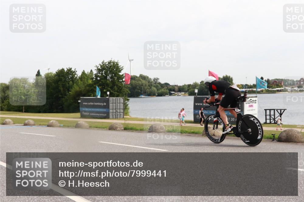 15.06.2025 - 27. Vierlanden-Triathlon H.Heesch http://msf.ph/oto/7999441 15.06.2025 10:23:20 Radfahren 80, 171, 528, 597, 620 meine-sportfotos.de