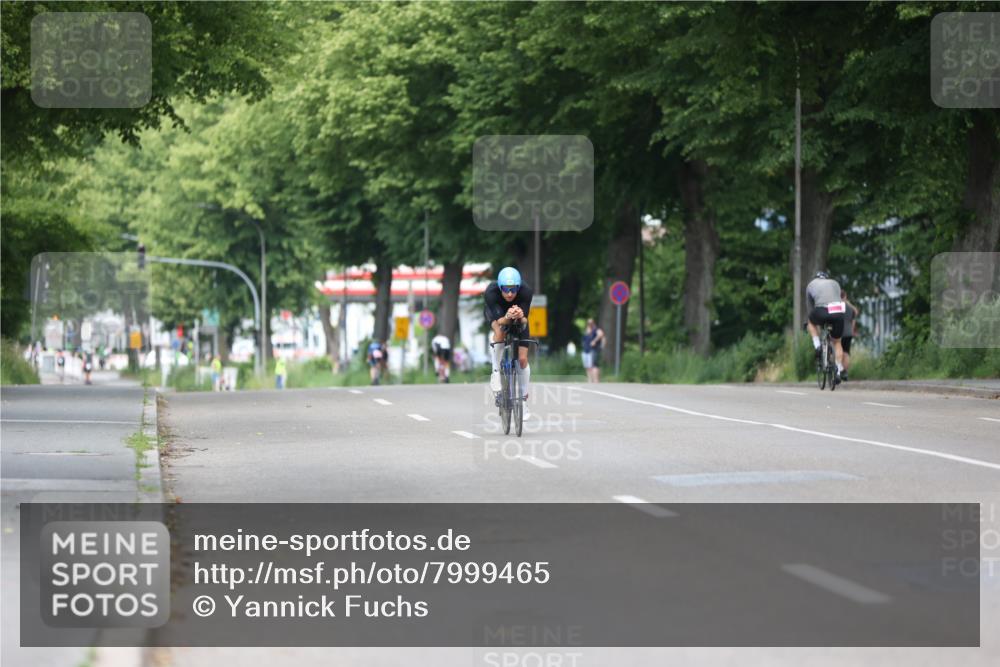 15.06.2025 - 7 Türme Triathlon Yannick Fuchs http://msf.ph/oto/7999465 15.06.2025 12:22:32 Radfahren 615, 649, 678 meine-sportfotos.de