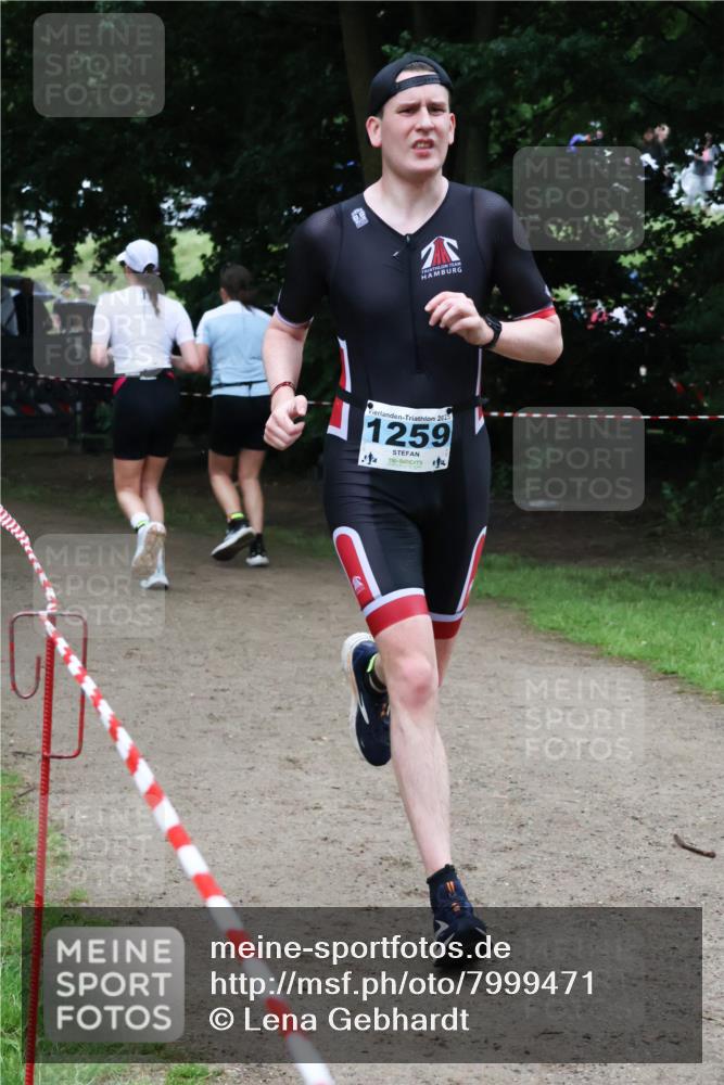 21.06.2025 - 27. Vierlanden-Triathlon Lena Gebhardt http://msf.ph/oto/7999471 15.06.2025 14:00:44 Laufen 2025, 1259 meine-sportfotos.de