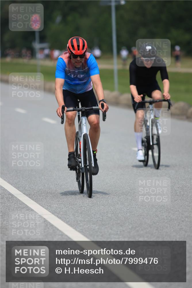 21.06.2025 - 27. Vierlanden-Triathlon H.Heesch http://msf.ph/oto/7999476 15.06.2025 12:30:56 Radfahren 791, 830, 970, 1049, 1051, 1052 meine-sportfotos.de