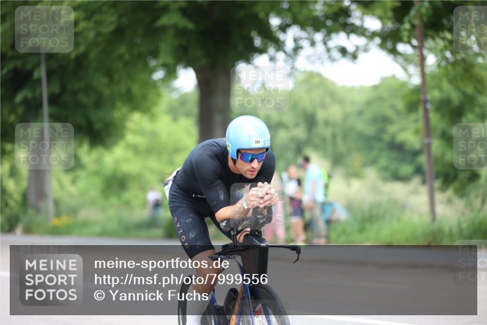 15.06.2025 - 7 Türme Triathlon Yannick Fuchs http://msf.ph/oto/7999556 15.06.2025 12:22:35 Radfahren 615, 649, 678 meine-sportfotos.de