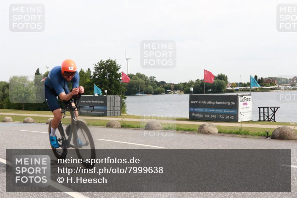 15.06.2025 - 27. Vierlanden-Triathlon H.Heesch http://msf.ph/oto/7999638 15.06.2025 10:23:55 Radfahren 61, 210, 247, 475, 508, 521, 590 meine-sportfotos.de