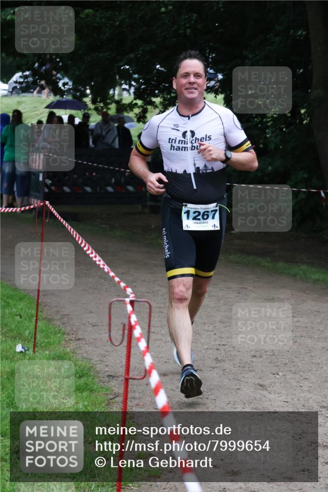 21.06.2025 - 27. Vierlanden-Triathlon Lena Gebhardt http://msf.ph/oto/7999654 15.06.2025 14:01:04 Laufen 202, 1267 meine-sportfotos.de