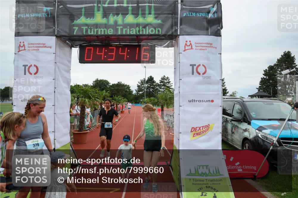 15.06.2025 - 7 Türme Triathlon Michael Strokosch http://msf.ph/oto/7999660 15.06.2025 14:34:16 Ziel 516 meine-sportfotos.de