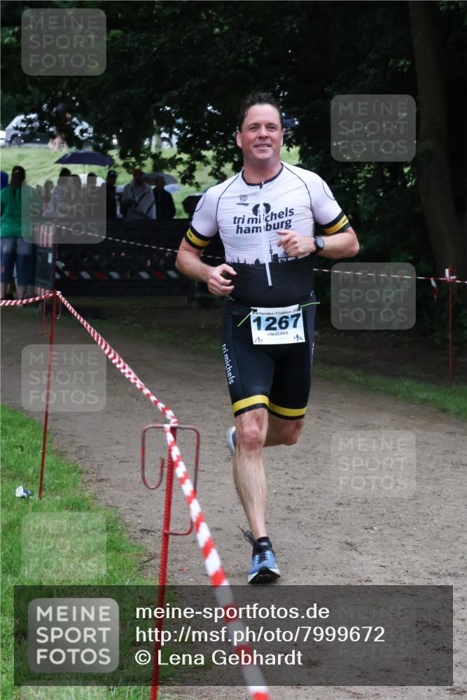 21.06.2025 - 27. Vierlanden-Triathlon Lena Gebhardt http://msf.ph/oto/7999672 15.06.2025 14:01:04 Laufen 202, 1267, 14 meine-sportfotos.de
