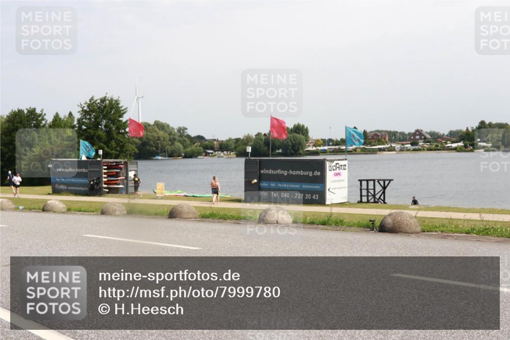 15.06.2025 - 27. Vierlanden-Triathlon H.Heesch http://msf.ph/oto/7999780 15.06.2025 11:40:23 Radfahren  meine-sportfotos.de