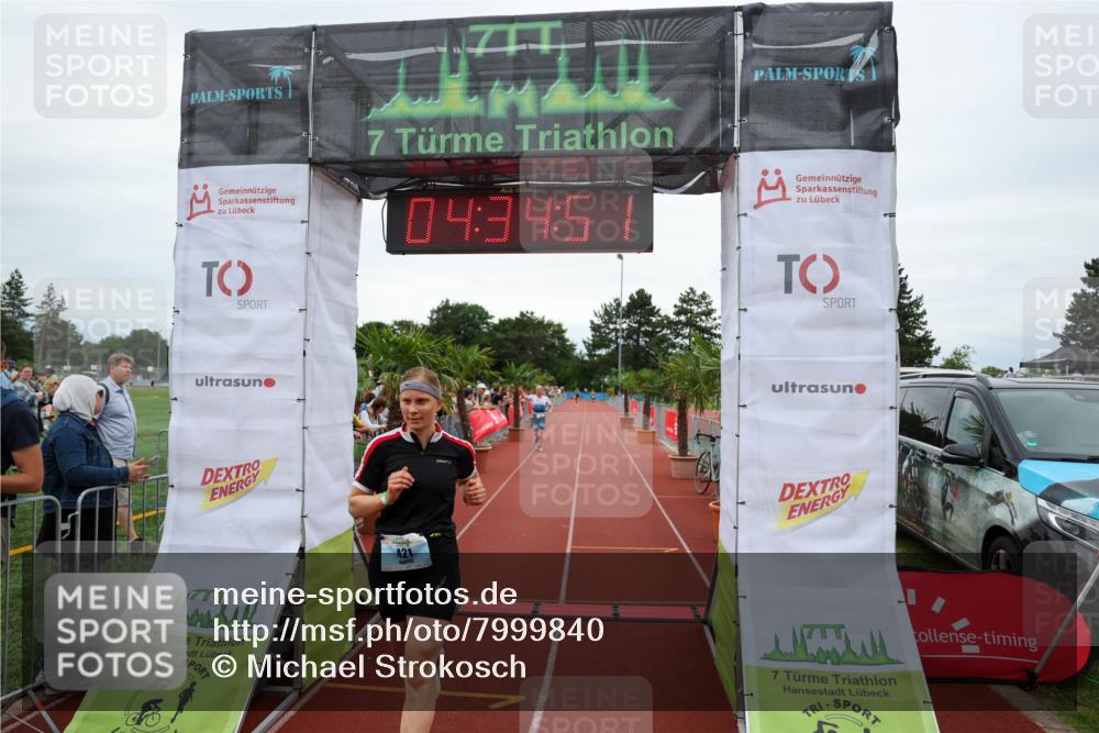 15.06.2025 - 7 Türme Triathlon Michael Strokosch http://msf.ph/oto/7999840 15.06.2025 14:34:50 Ziel 421 meine-sportfotos.de