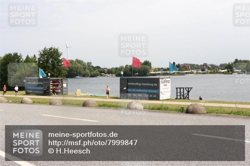 21.06.2025 - 27. Vierlanden-Triathlon H.Heesch http://msf.ph/oto/7999847 15.06.2025 11:40:24 Radfahren  meine-sportfotos.de