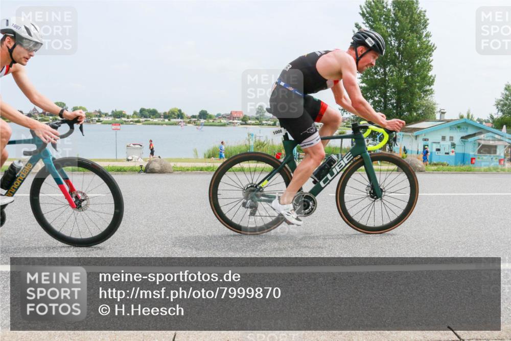 21.06.2025 - 27. Vierlanden-Triathlon H.Heesch http://msf.ph/oto/7999870 15.06.2025 12:32:34 Radfahren 766, 1004, 1006, 1007, 1008 meine-sportfotos.de