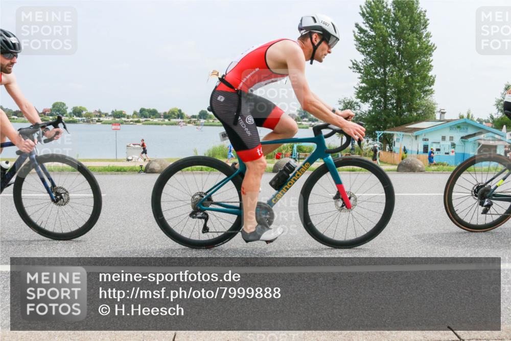 21.06.2025 - 27. Vierlanden-Triathlon H.Heesch http://msf.ph/oto/7999888 15.06.2025 12:32:34 Radfahren 766, 1004, 1006, 1007, 1008 meine-sportfotos.de