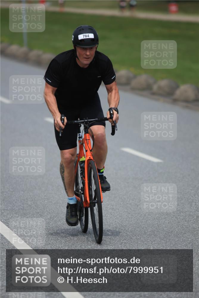 21.06.2025 - 27. Vierlanden-Triathlon H.Heesch http://msf.ph/oto/7999951 15.06.2025 12:32:25 Radfahren 784, 1004, 1006, 1007, 1008, 1057, 1058, 1059, 1060 meine-sportfotos.de