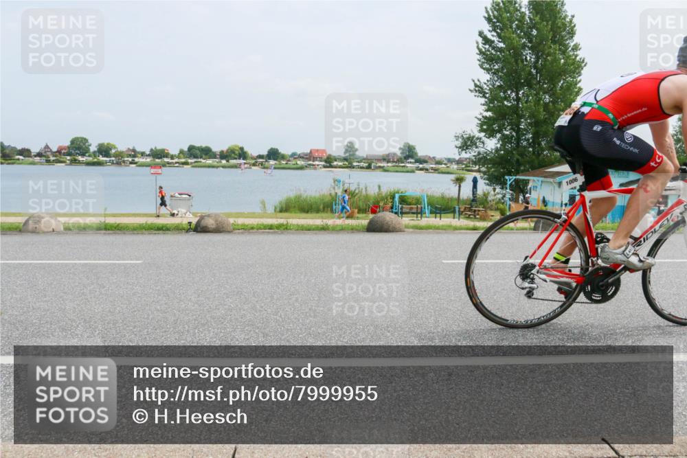 21.06.2025 - 27. Vierlanden-Triathlon H.Heesch http://msf.ph/oto/7999955 15.06.2025 12:32:34 Radfahren 766, 1004, 1006, 1007, 1008 meine-sportfotos.de